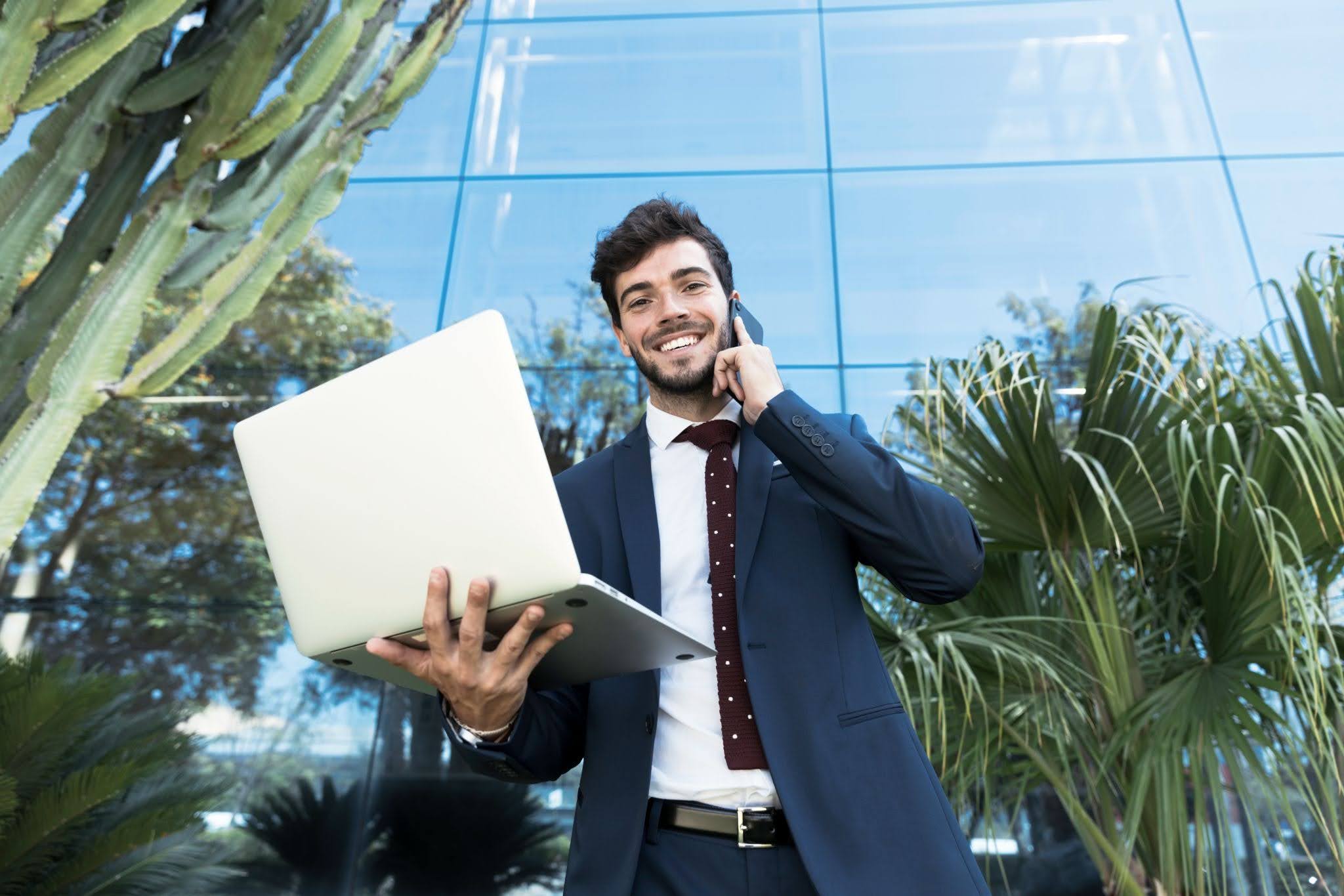 business in UAE free zone