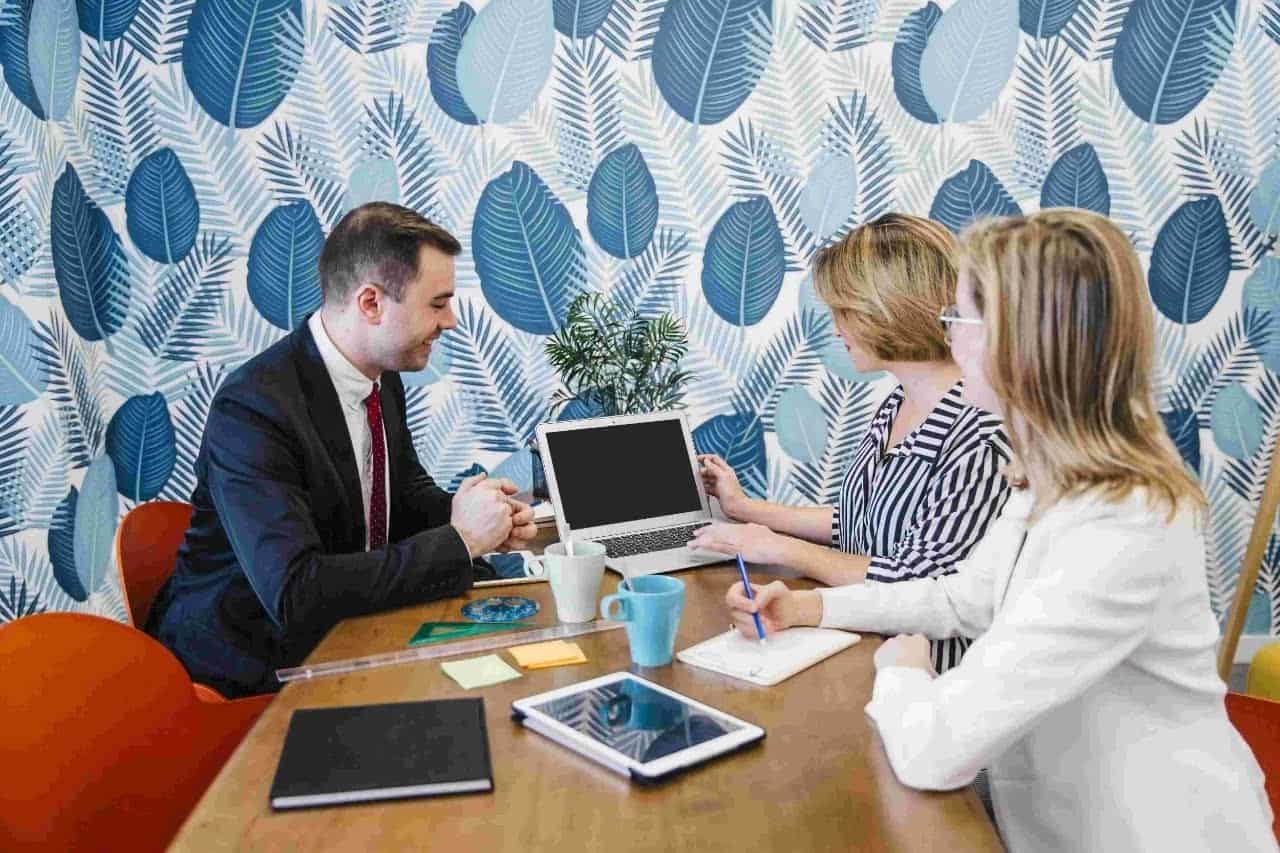 open a business in uae