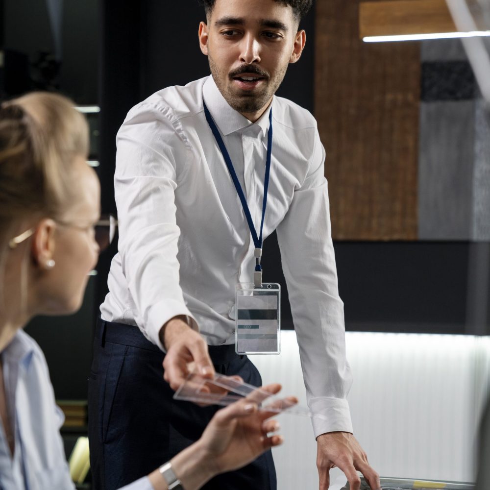 industrial-designers-working-together industrial-designers-working-together